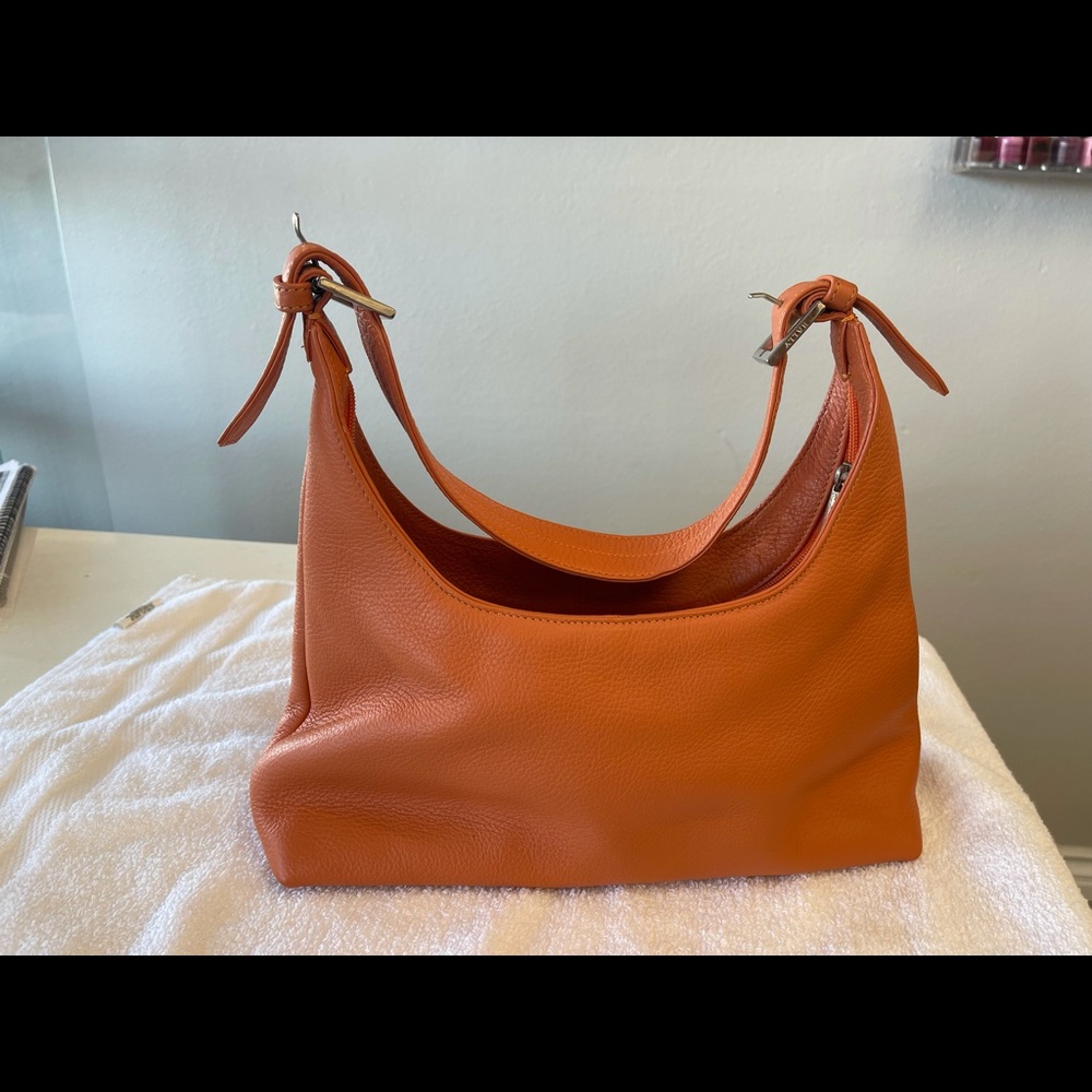 Bally ladies leather shoulder bag